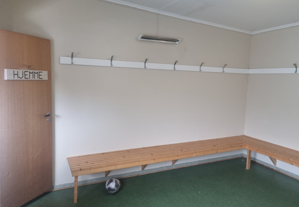 Kårvåg Havørns hjemmegarderobe.