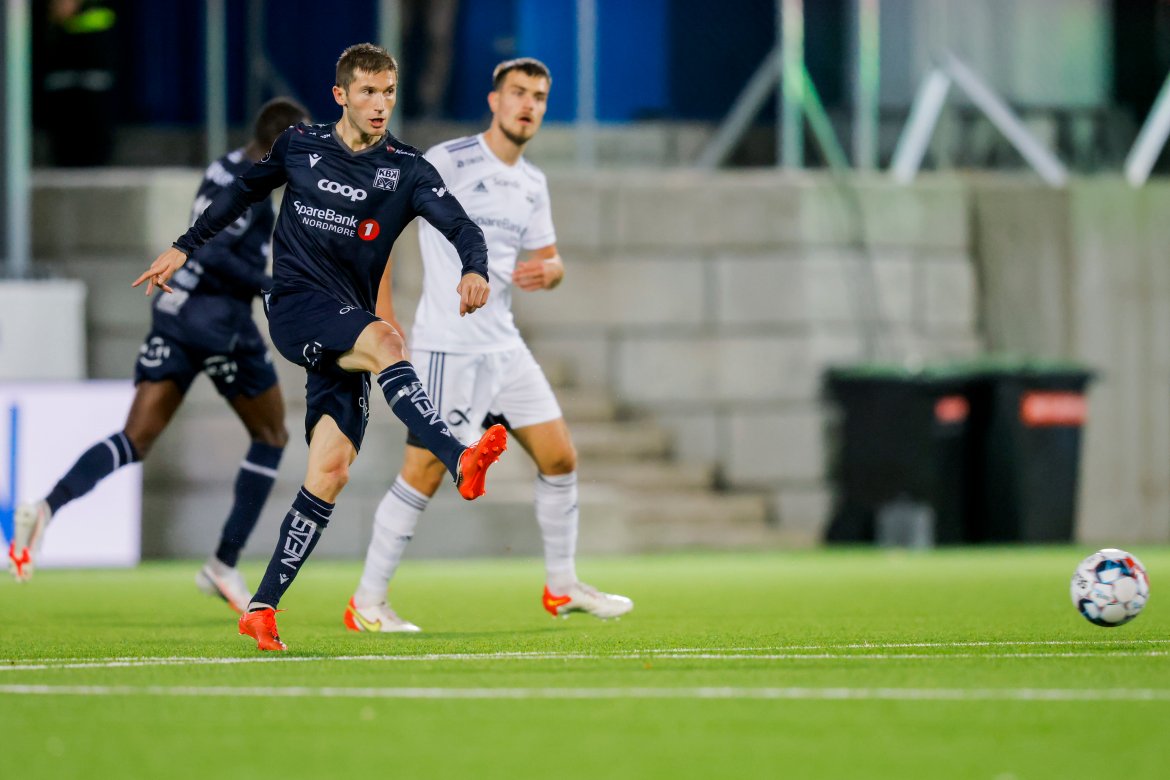 BANENS BESTE: Kalludra markerte at han rundet 300 kamper med en prestasjon verdig prisen som banens beste mot RBK på søndag. Foto: NTB.
